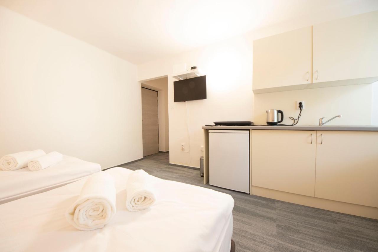 Hotel Blue Apartment 브라티슬라바 외부 사진